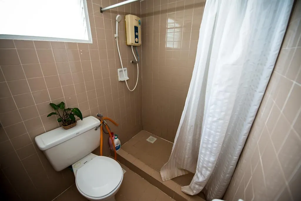 Apartment Jean Cleancomfy Apt Near Beach Batu Ferringhi