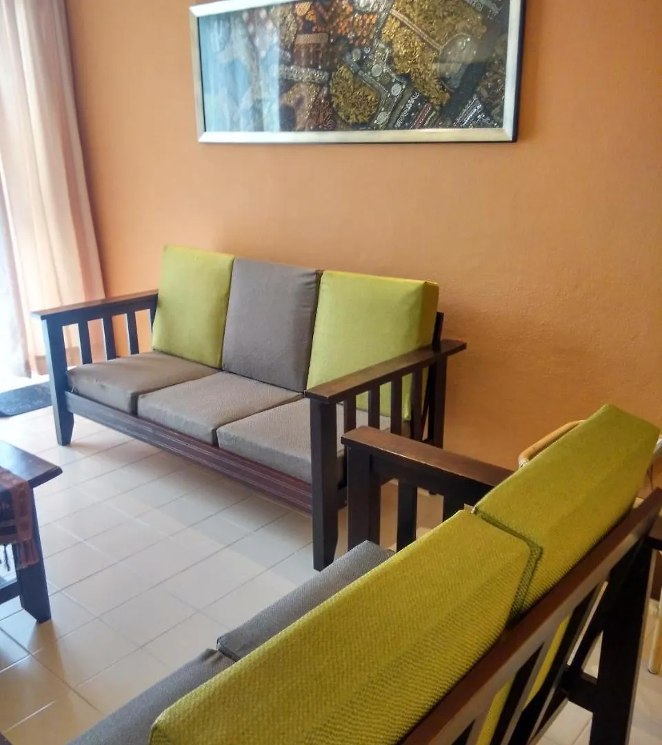Jean Cleancomfy Apt Near Beach Batu Ferringhi Apartment
