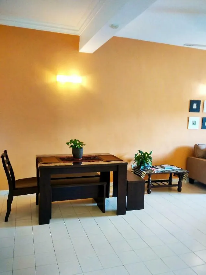 Jean Cleancomfy Apt Near Beach Batu Ferringhi